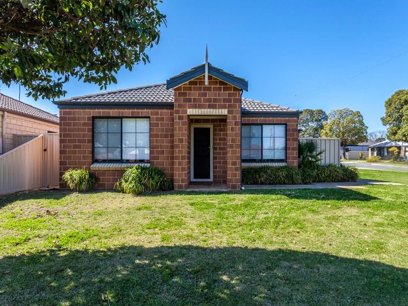 24B Chichester Way, Nollamara