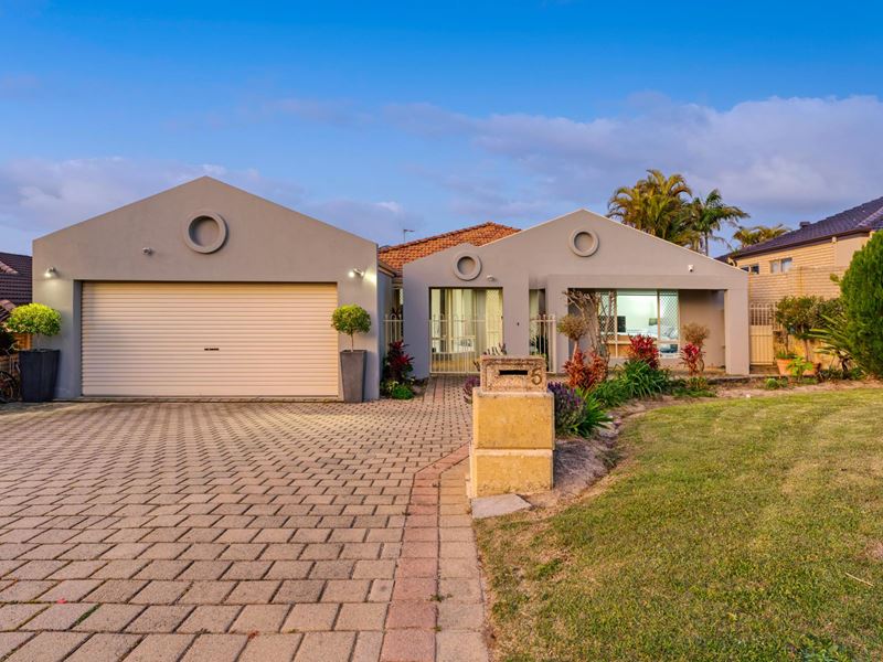 5 Belleview Crescent, Dianella