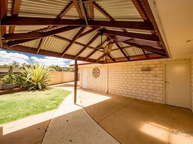 71 Sutcliffe Road, Waggrakine WA 6530