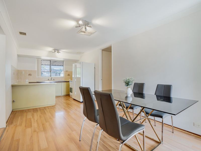 92 Connemara Drive, Thornlie