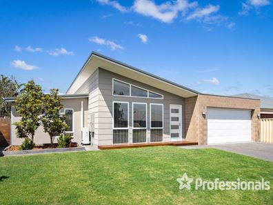 13 Mistral Bend, Yalyalup WA 6280