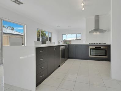 34 Hillsborough Avenue, Baldivis WA 6171