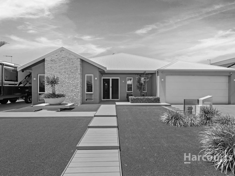 29 Addingham Boulevard, Madora Bay