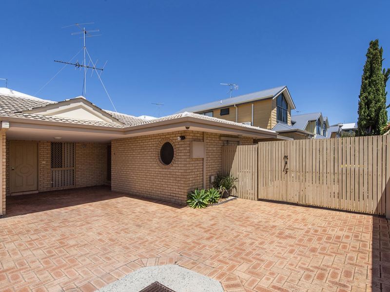 4/33 Tuckey Street, Mandurah WA 6210