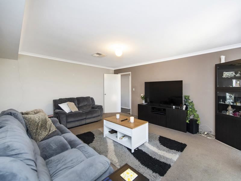 145 Yindana Boulevard, Lakelands