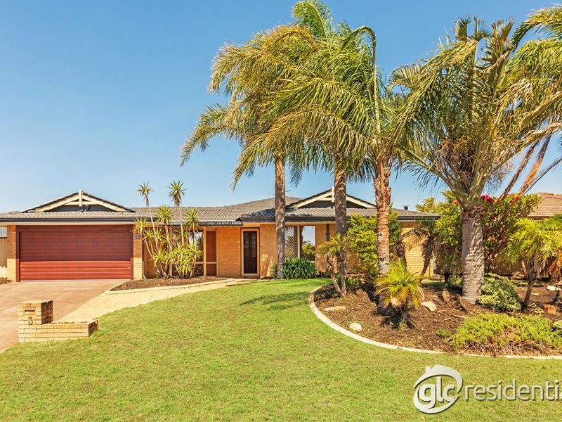3 Camphor Close, South Lake