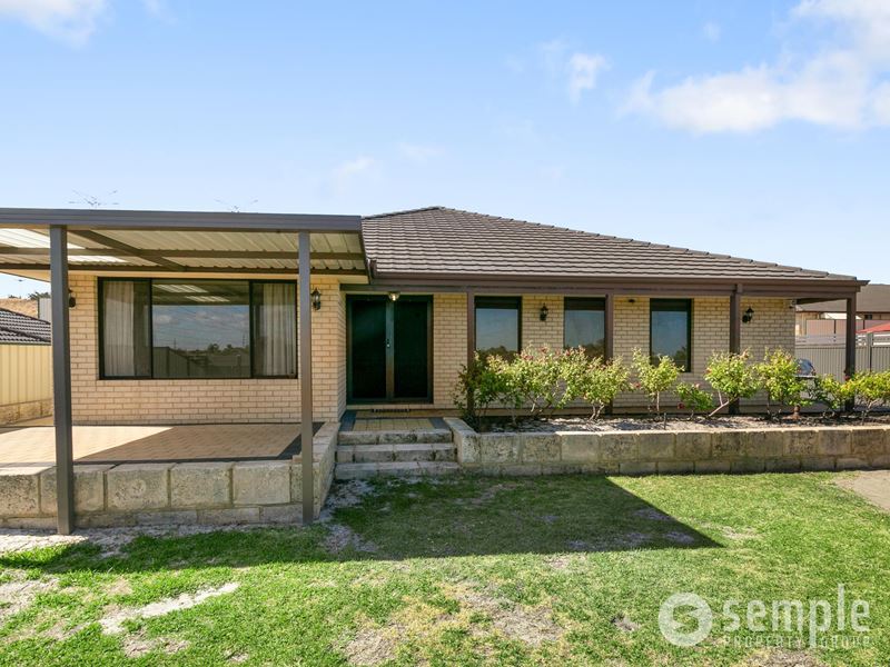 15 Sheffield Bend, Success WA 6164