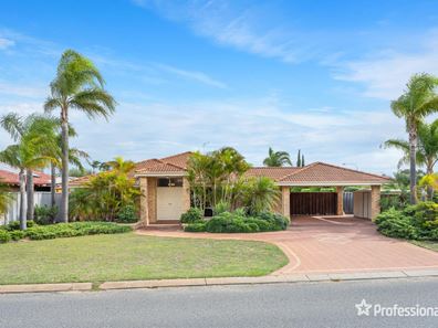 2 Sophora Place, Woodvale WA 6026