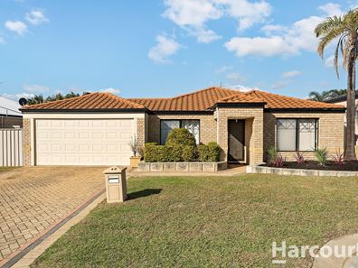 42 Paradise Circuit, Halls Head WA 6210