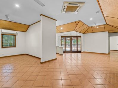 2 Turnstone Way, Djugun WA 6725