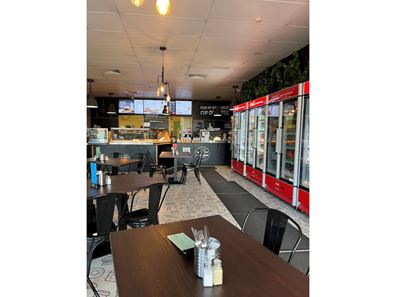 Food/Hospitality - Thriving Lunch Bar Business for Sale!
