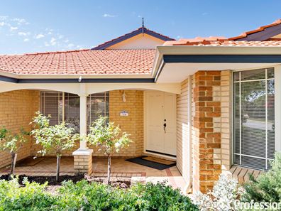 18 Castleton Way, Canning Vale WA 6155