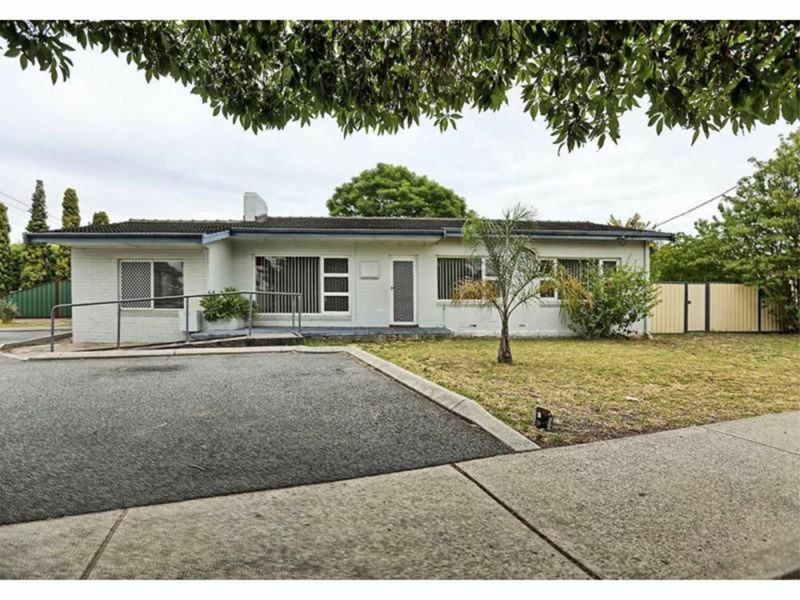 99 Thornlie Avenue, Thornlie