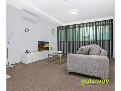 104/17 Malata Crescent, Success WA 6164