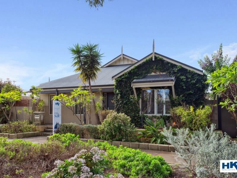 12 Harman Place, Aveley