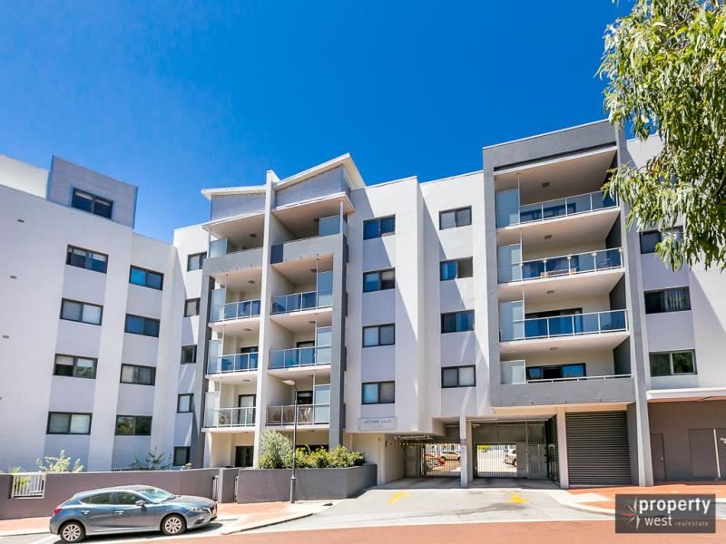 92/6 Walsh Loop, Joondalup