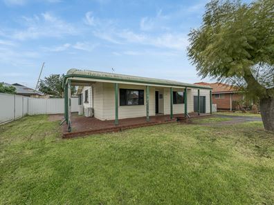 20 Derisleigh St, Cannington WA 6107