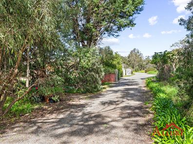 14 Magenup Dr, Wandi WA 6167