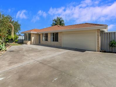 7 Riverside Lane, Seville Grove WA 6112