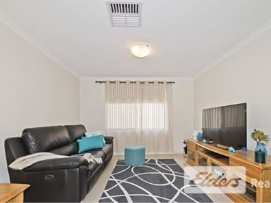 10 Buttermere Approach, Waikiki WA 6169