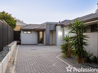 35C Loxwood Road, Balga WA 6061