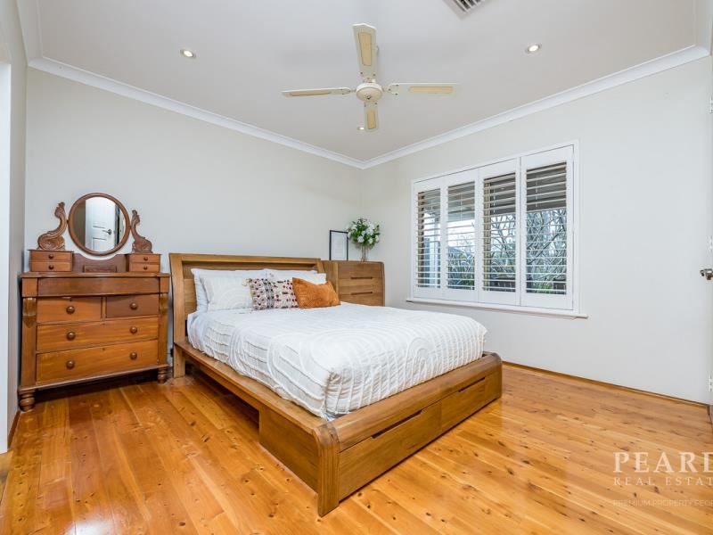 28 Gunida Street, Mullaloo WA 6027