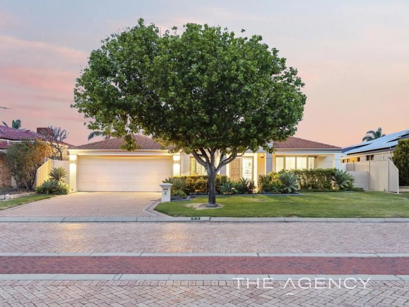 11 Fernhill Avenue, Carramar