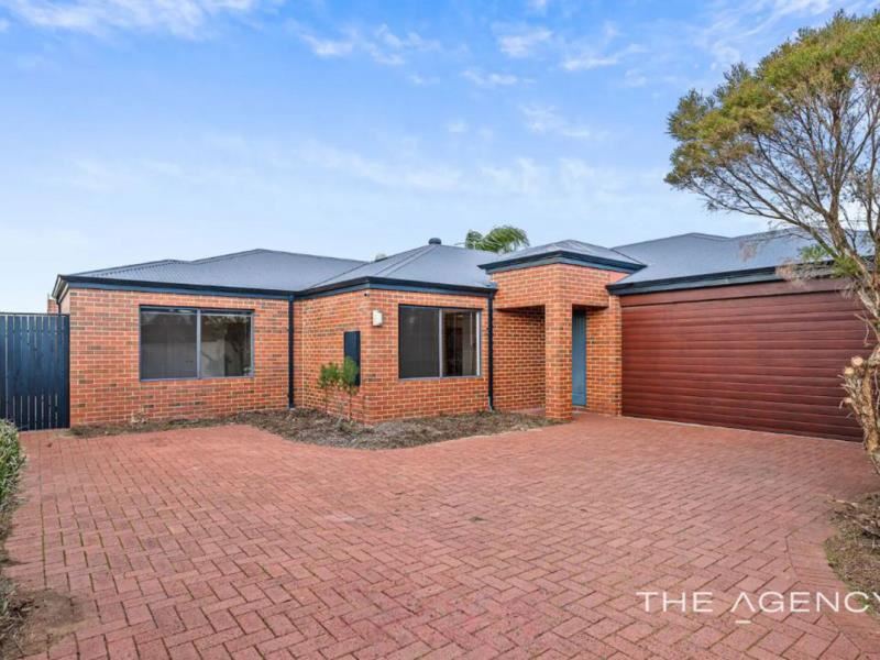 52A Smiths Avenue, Redcliffe