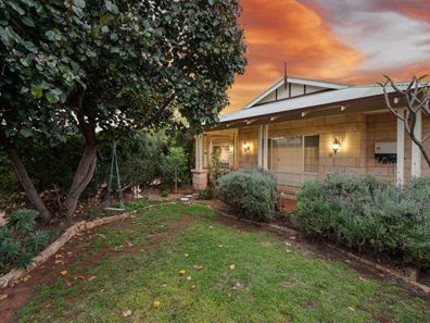 4 Gwalia Close, Hannans WA 6430