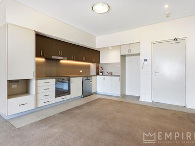 109/10 Sleeper Lane, Cockburn Central WA 6164