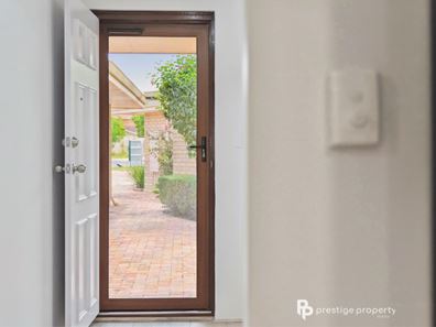 8A Tulip Place, Dianella WA 6059