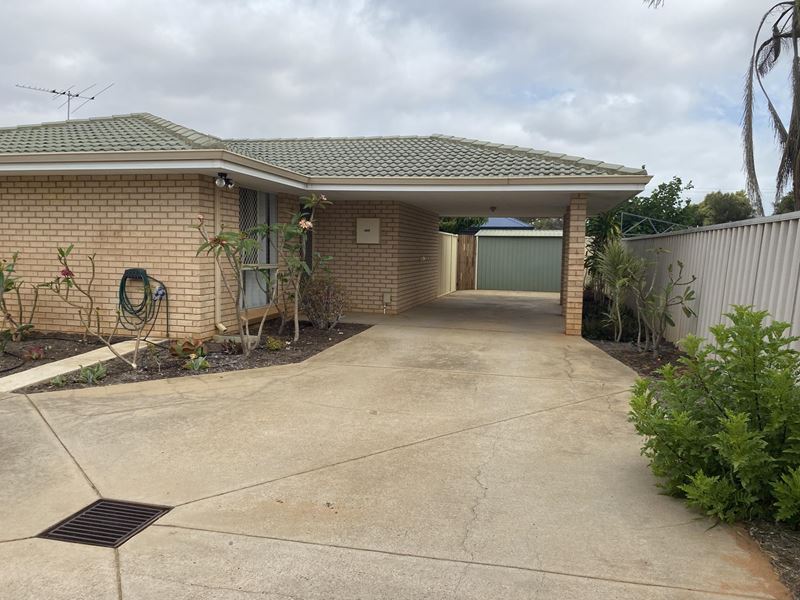 262B First Street, Wonthella WA 6530