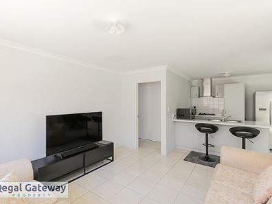 8/25 Peppermint Gardens, Aubin Grove WA 6164