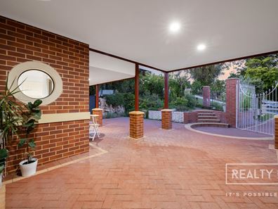 6 Arbery Avenue, Sorrento WA 6020