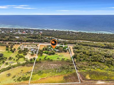 1087 Caves Road, Quindalup WA 6281