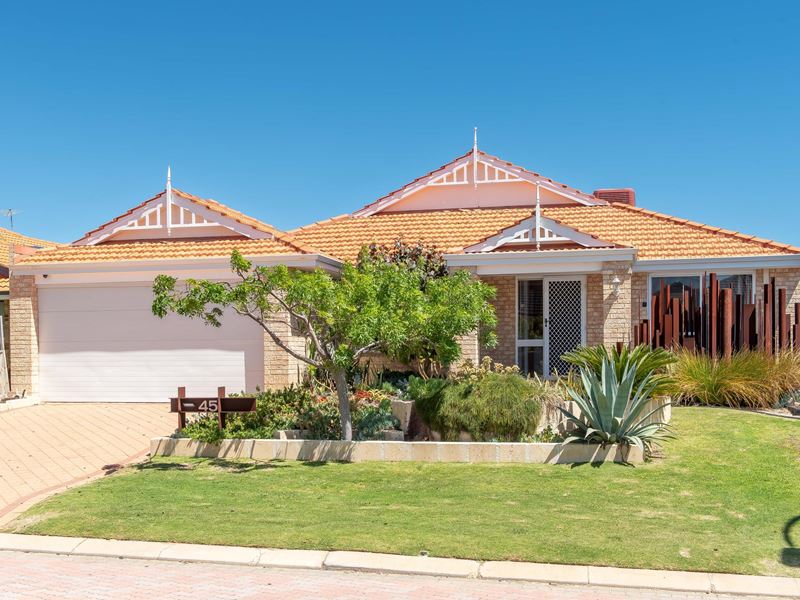 45 Deverall Square, Hillarys WA 6025