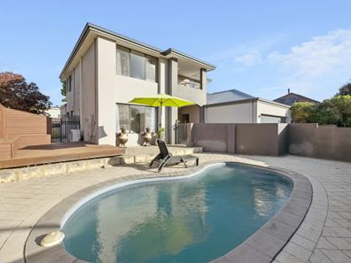 2 Castle Way, Lathlain WA 6100