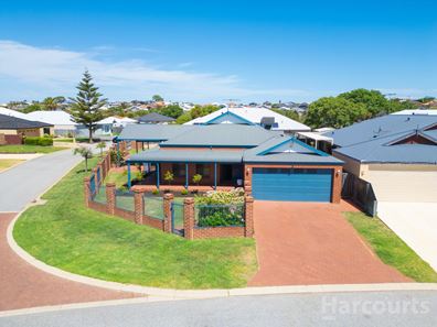 25 Quandong Parkway, Halls Head WA 6210