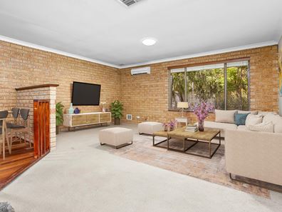 6 Mckivett Crescent, Leeming WA 6149