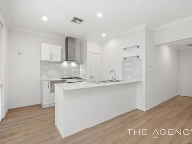 30 Aventurine Road, Treeby WA 6164