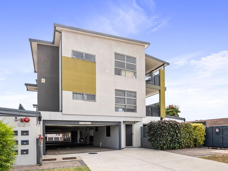 4/62a WHEELER ROAD, Hamilton Hill