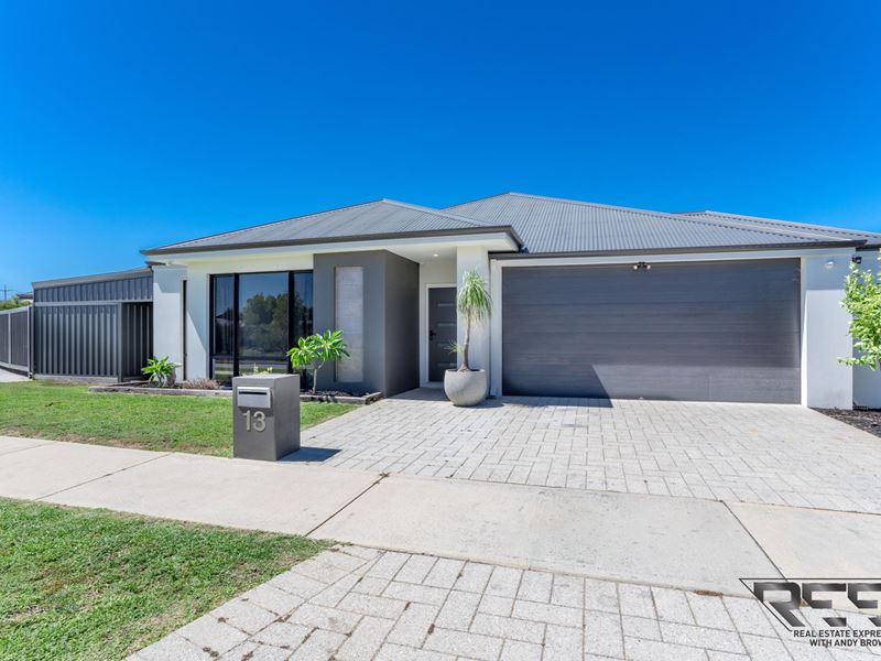 13 Macintyre View, Hilbert