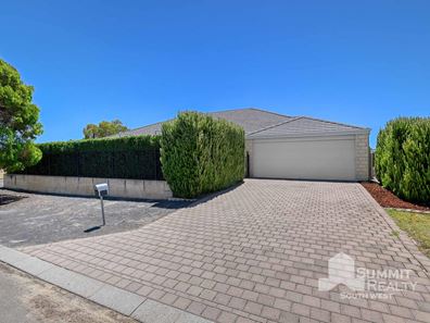1 Oldfield Street, Millbridge WA 6232