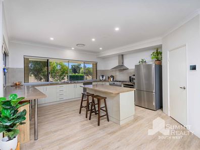 1 Oldfield Street, Millbridge WA 6232