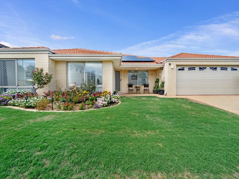 14 Seurat Loop, Ashby