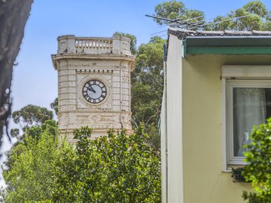 1 Sutherland Close, Guildford WA 6055