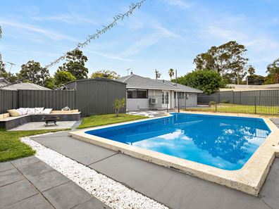 4 Noel Court, Wanneroo WA 6065