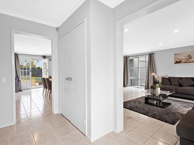 4 Noel Court, Wanneroo WA 6065