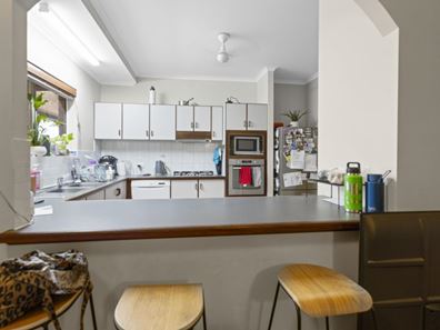 14A Bateman Court, Millars Well WA 6714