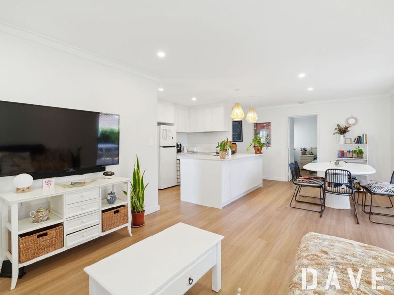 2/13 Beatrice Street, Doubleview